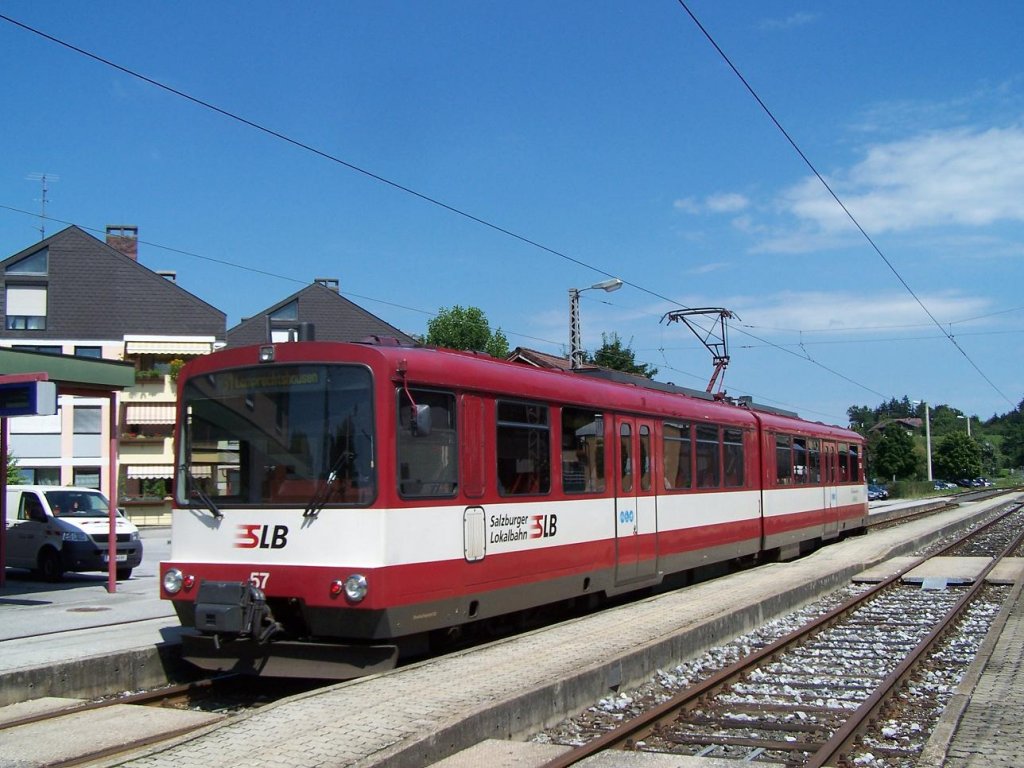 Triebwagen 57 im Bahnhof Oberndorf am 10/08/10.