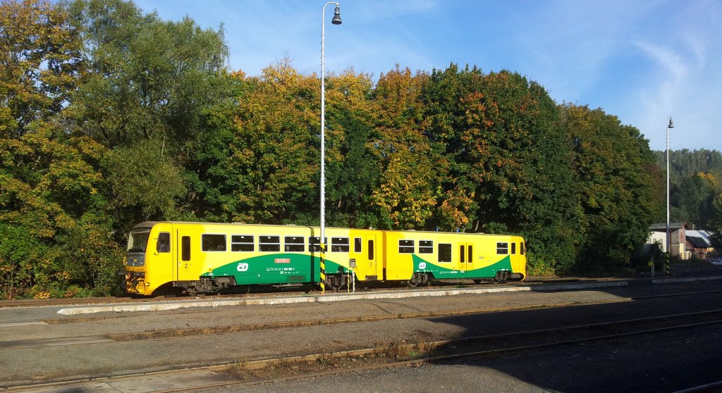 Triebzug der 814-192-1 in Trutnov am 09.10.2012 

