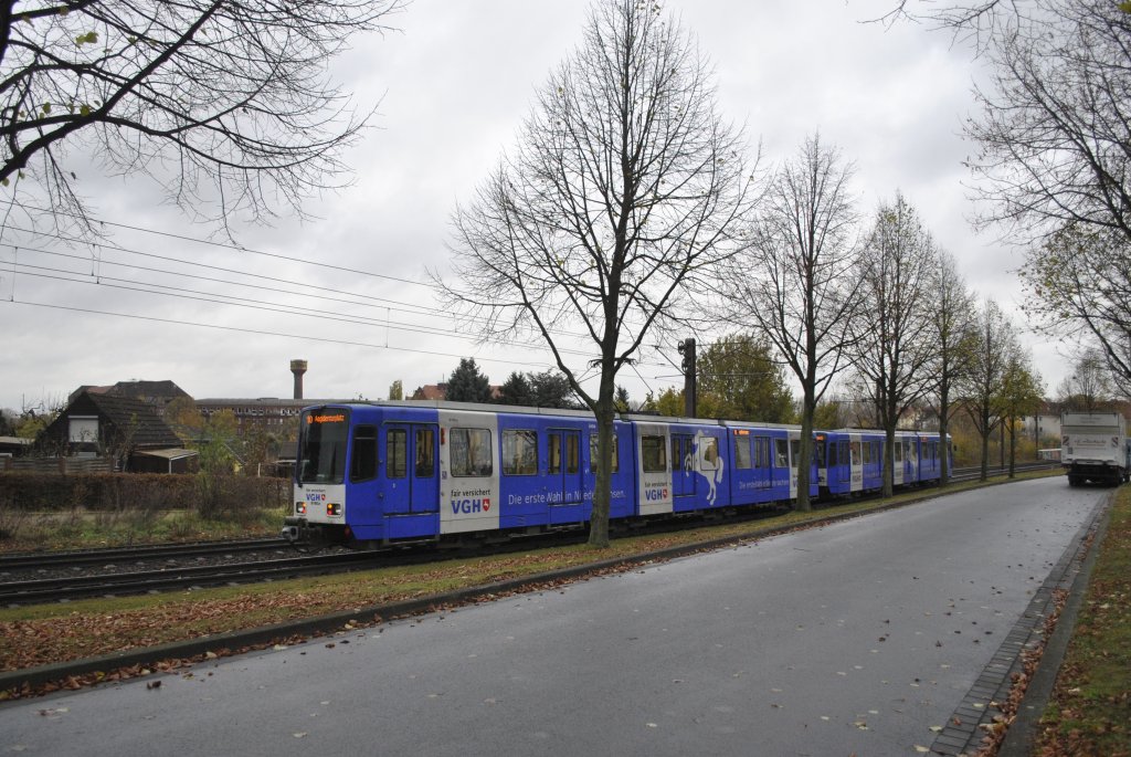 TW 6000 fhrt am 07.11.2012 in Richtung Aegidientorplatz/Hannover.