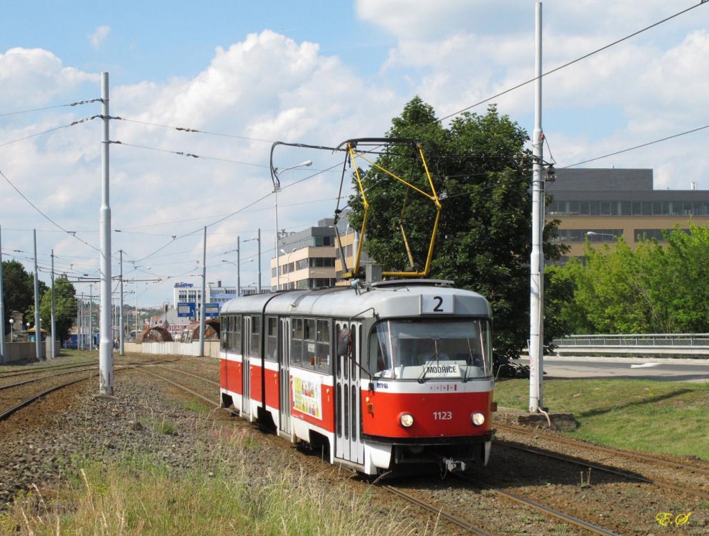 Tw.1123,Videnska ul.,Ustredni hrbitov.(07.06.2012)