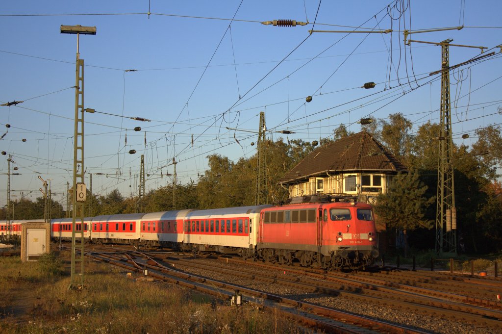 Und als Abschluss des Tages sollte 110 438-9 am 23.10.2011 in Kln Kalk herhalten.