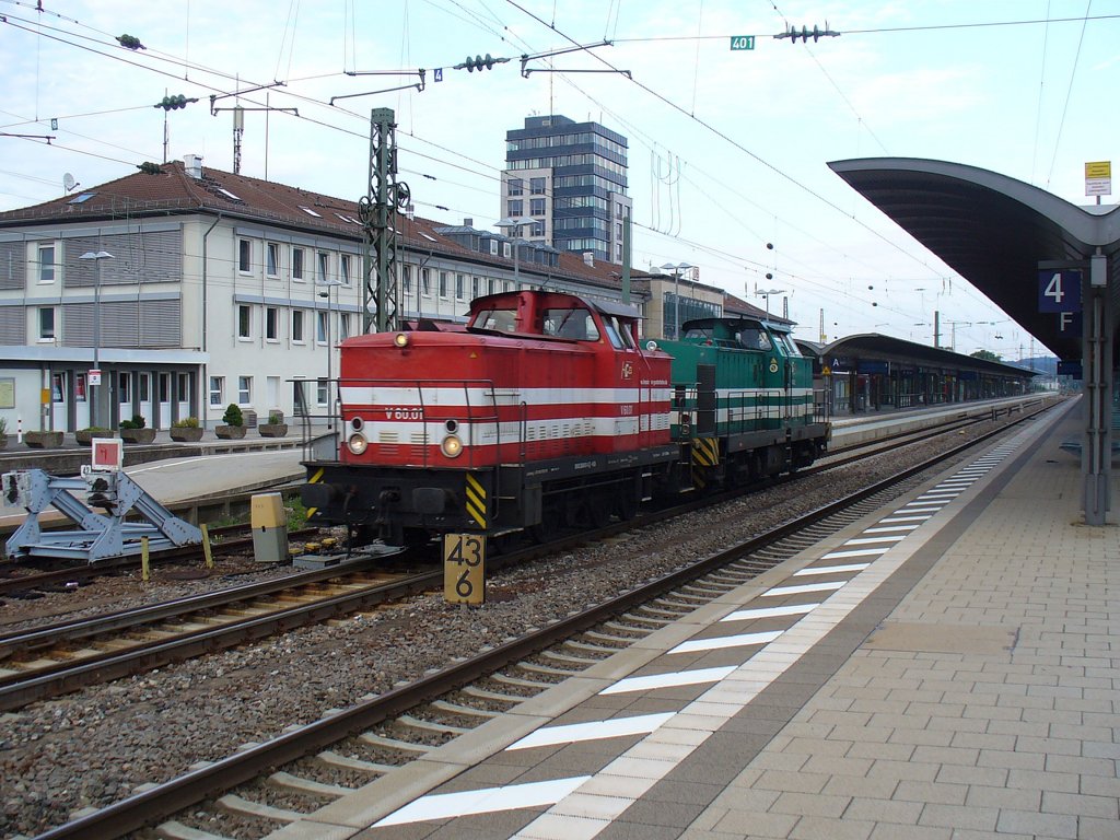 V 100.01 und V 60.01 der HGB sind am 21.08.2011 in Kaiserslautern Hbf