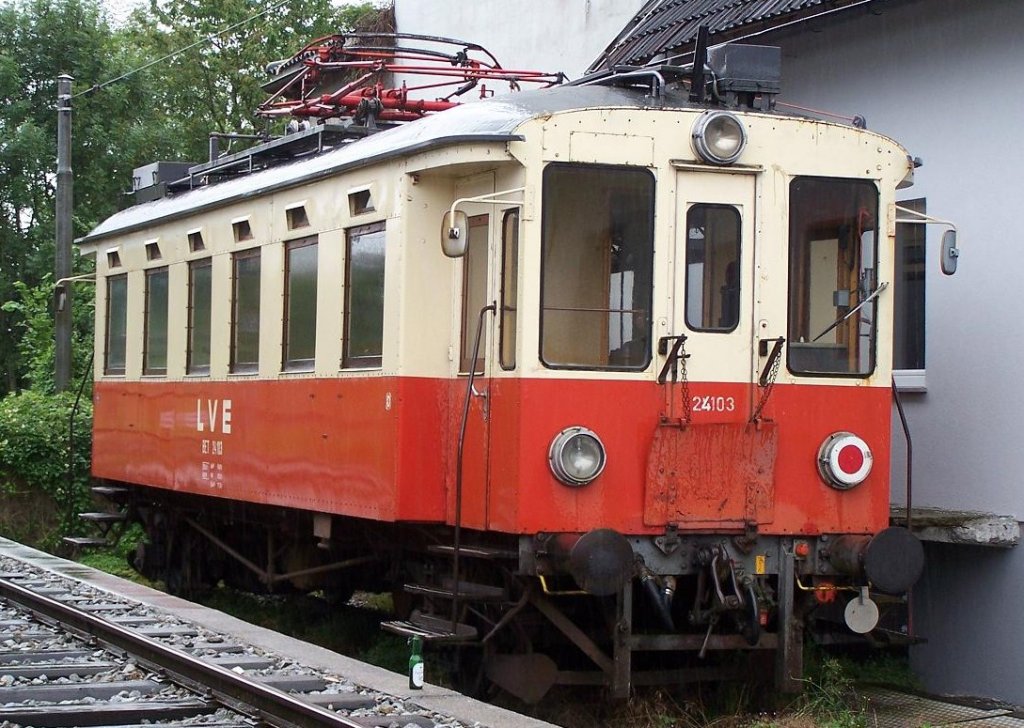 Vorchdorferbahn : Triebwagen BET 24 103 am 07/08/10.