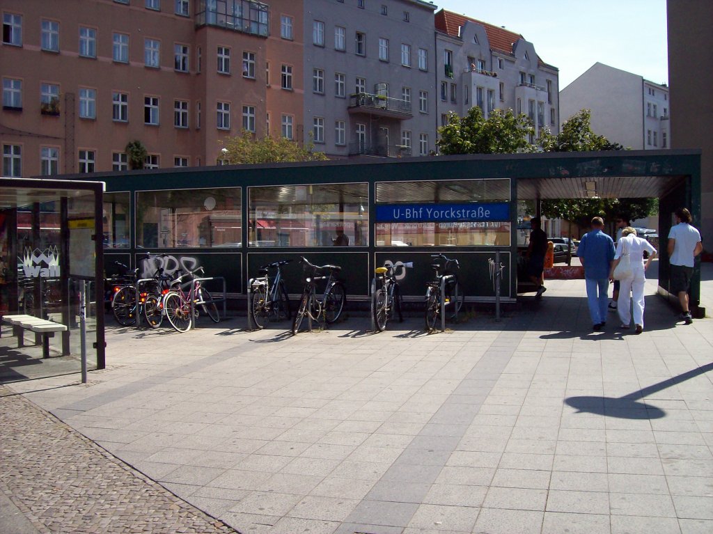 Yorckstrae (U7), Zugang (15.08.2009)