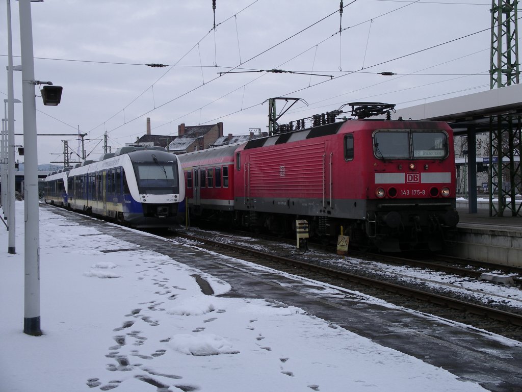 Zwei mal Br 648 der  eurobahn  und Br 143 mir einer Regionalbahn