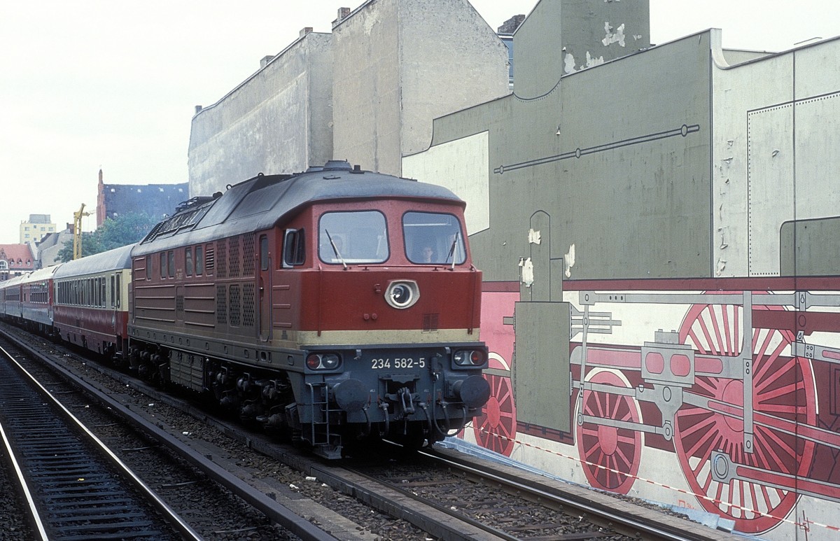  234 582  B. - Savignyplatz  14.09.92