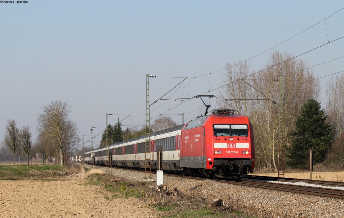 101 020-6 mit dem EC 9 (Hamburg Altona-Zürich HB) bei Riegel 17.3.16