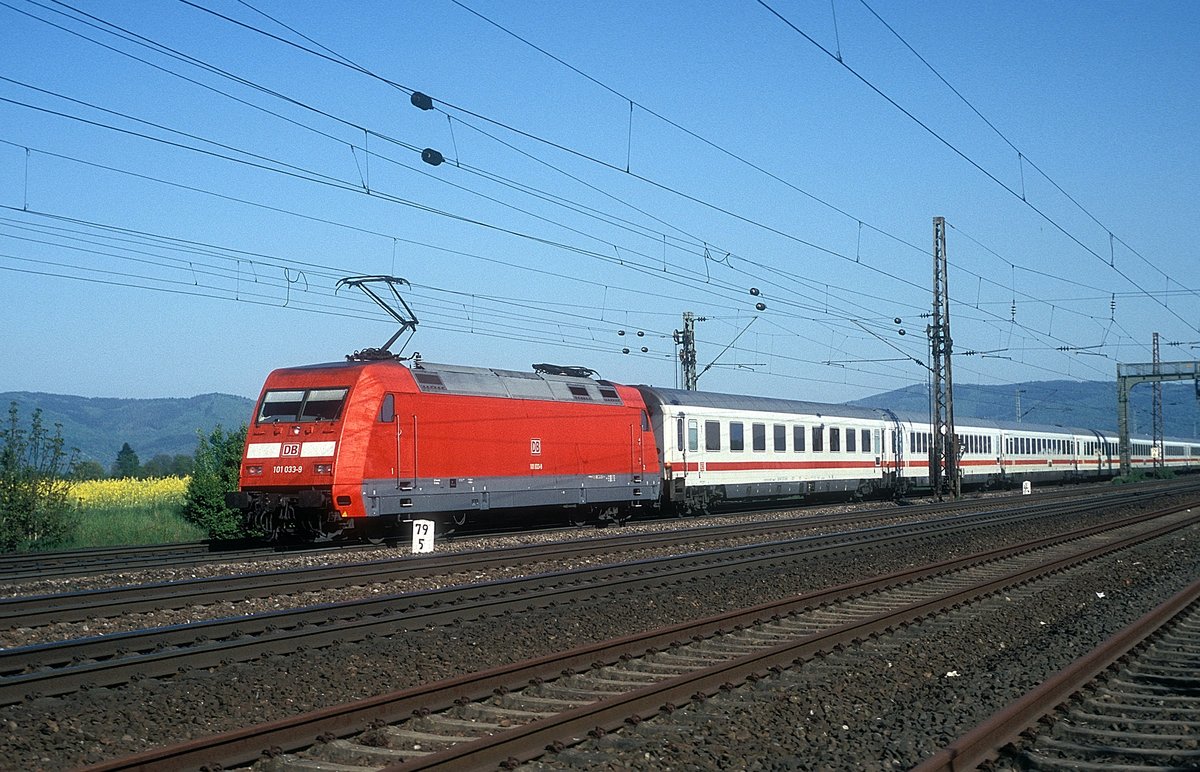  101 033  bei MA - Friedrichsfeld  22.04.07