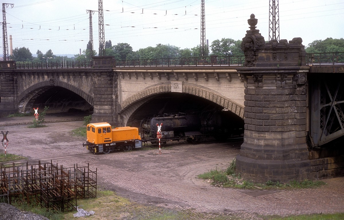  101 672  Dresden  18.05.90