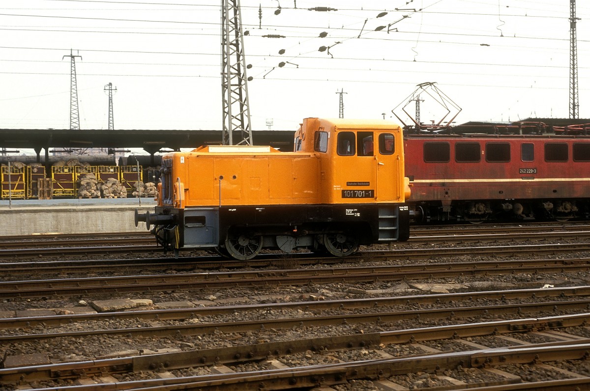 101 701  Halle  12.03.91