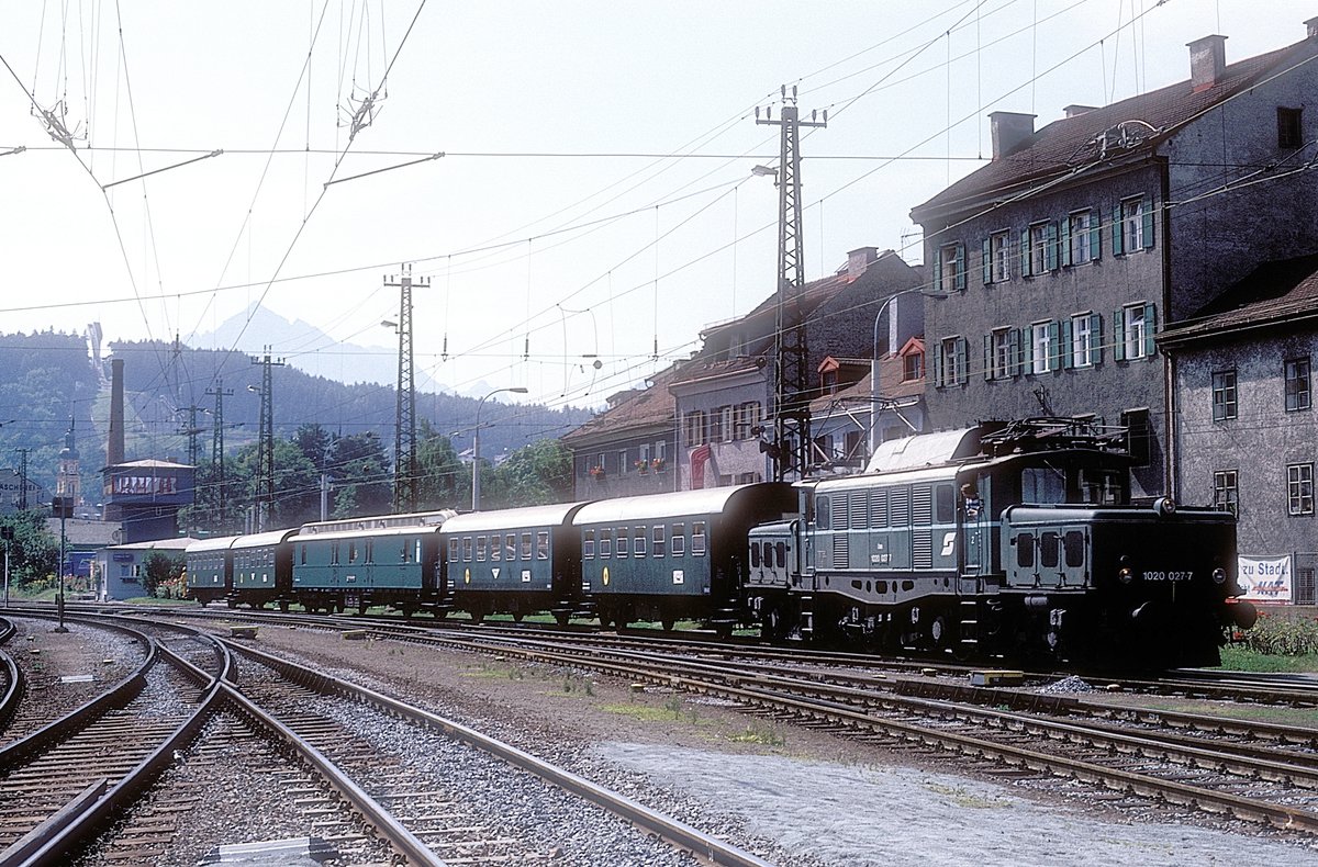 1020 027  Innsbruck  03.06.92