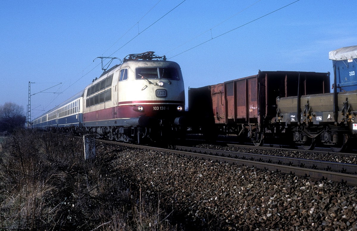  103 138  Ensingen  02.12.89