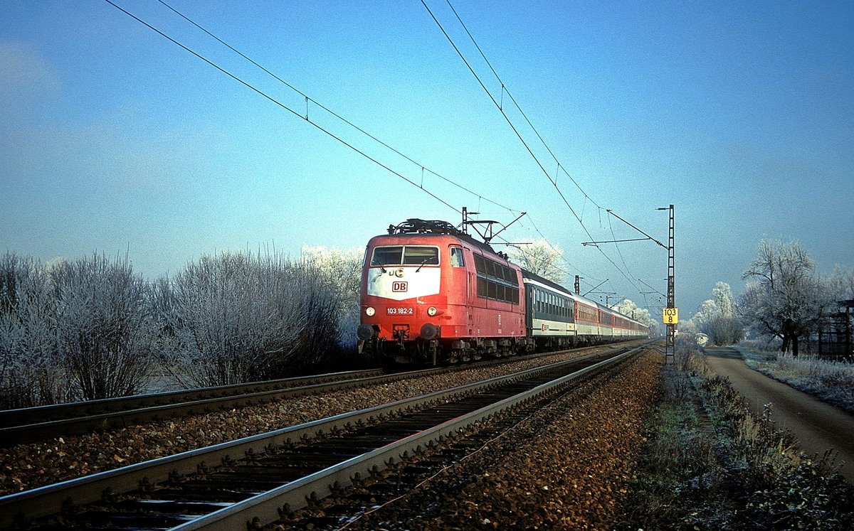  103 182  bei Baden - Baden  06.12.97