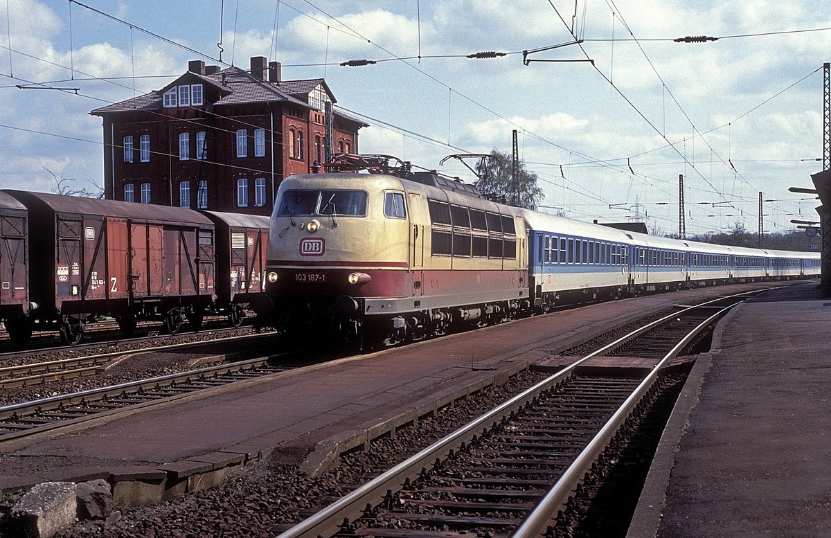  103 187  Guntershausen  19.04.92