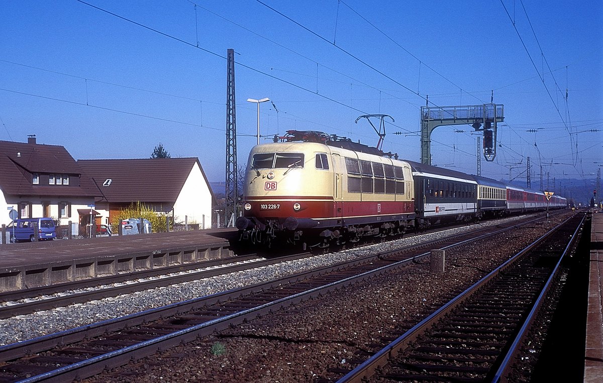 103 226  Denzlingen  11.03.95