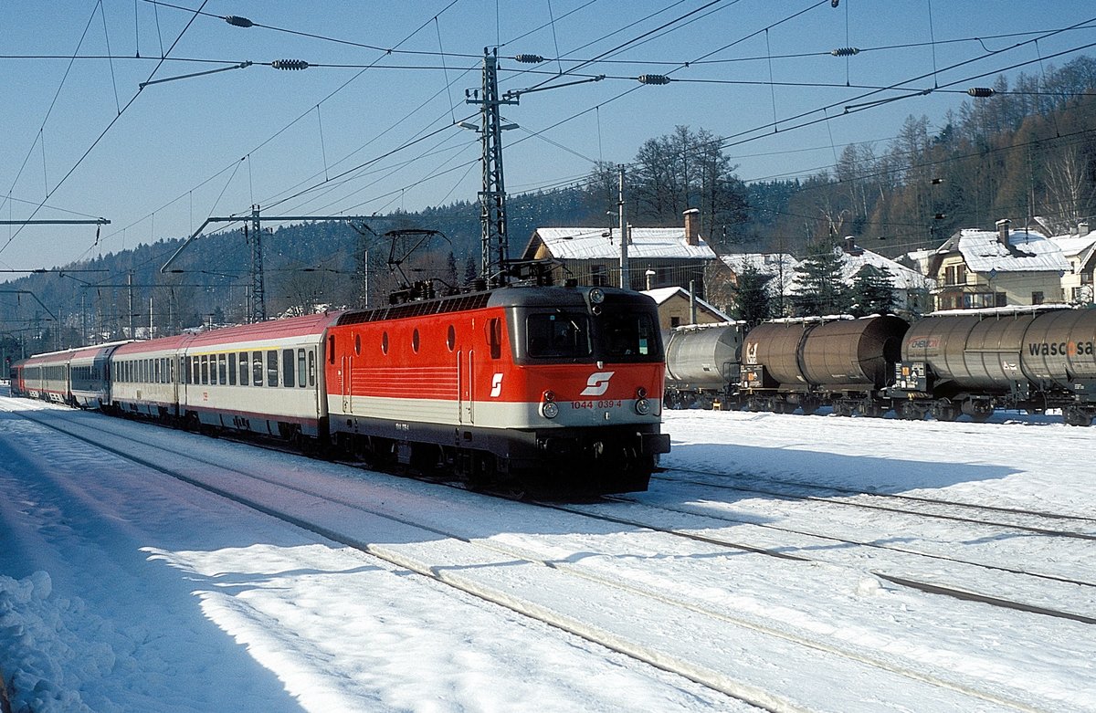  1044 039  Vöcklabruck  02.02.05