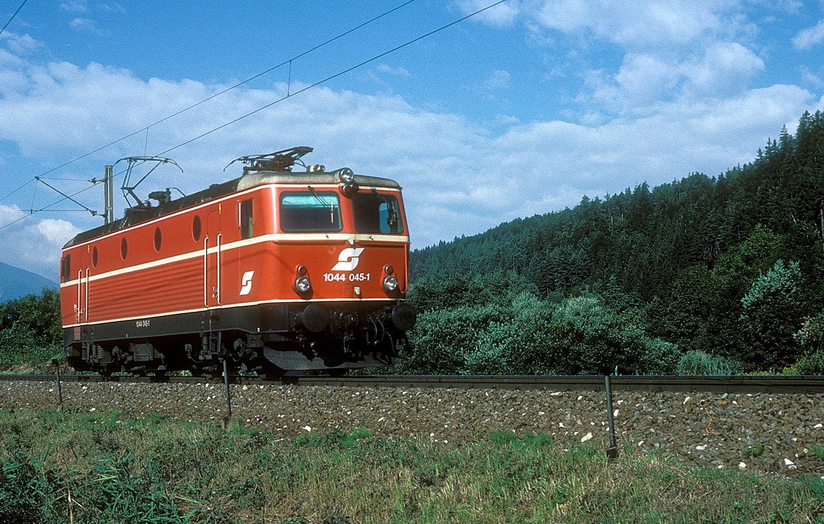 1044 045  Pöckau  06.09.85