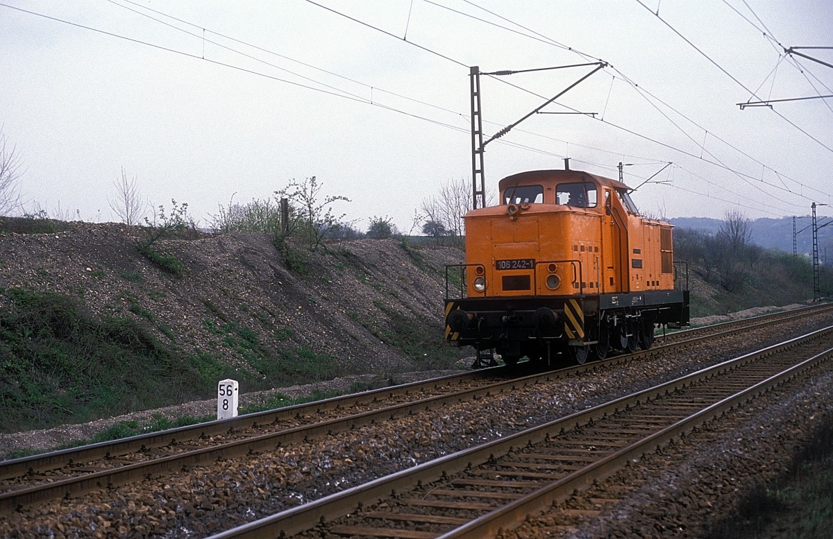  106 242  bei Großheringen  03.04.90