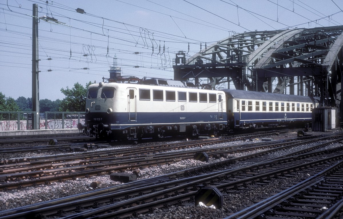  110 123  Köln Hbf  23.05.93