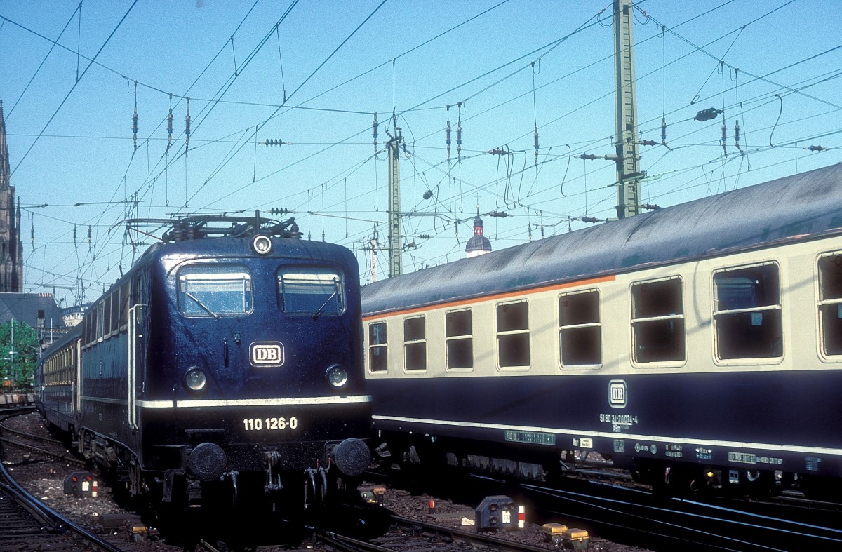  110 126  Köln Hbf  13.05.88