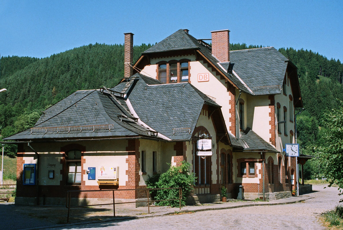 11.08.2003 Bahnhof Leutenberg in Thüringen