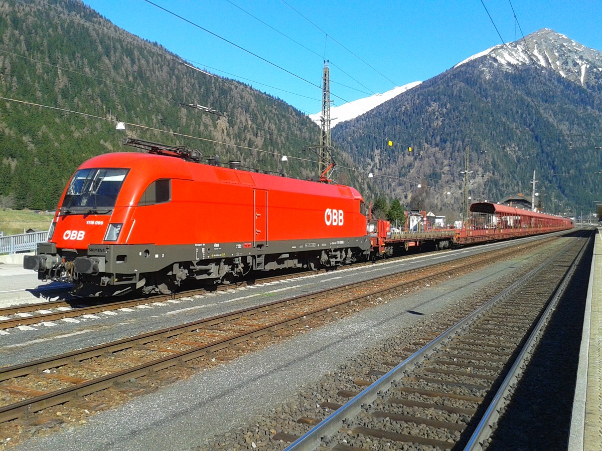 1116 099-3 mit ASTB 9609 von Böckstein nach der Ankunft in Mallnitz-Obervellach. (19.4.2015)