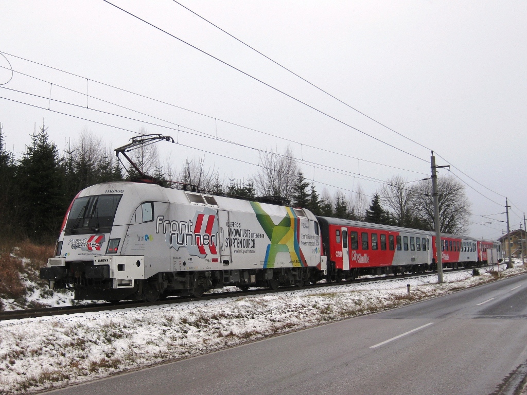 1116 130-6 am SZ von Wien nach Gmunden zum Schlösser Advent - 2013-12-07 vor Hst Pinsdorf