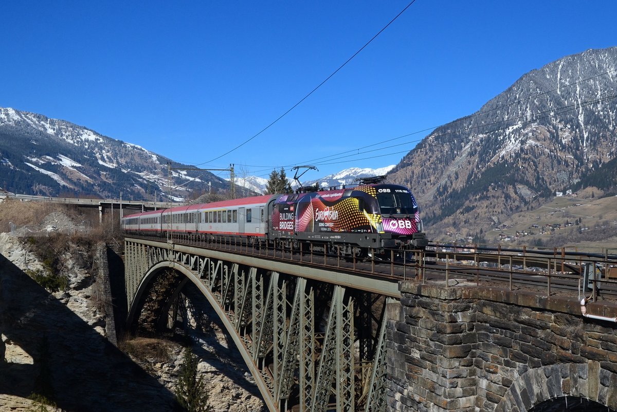 1116 180 mit IC 690 am 07.03.2015 bei Angertal.