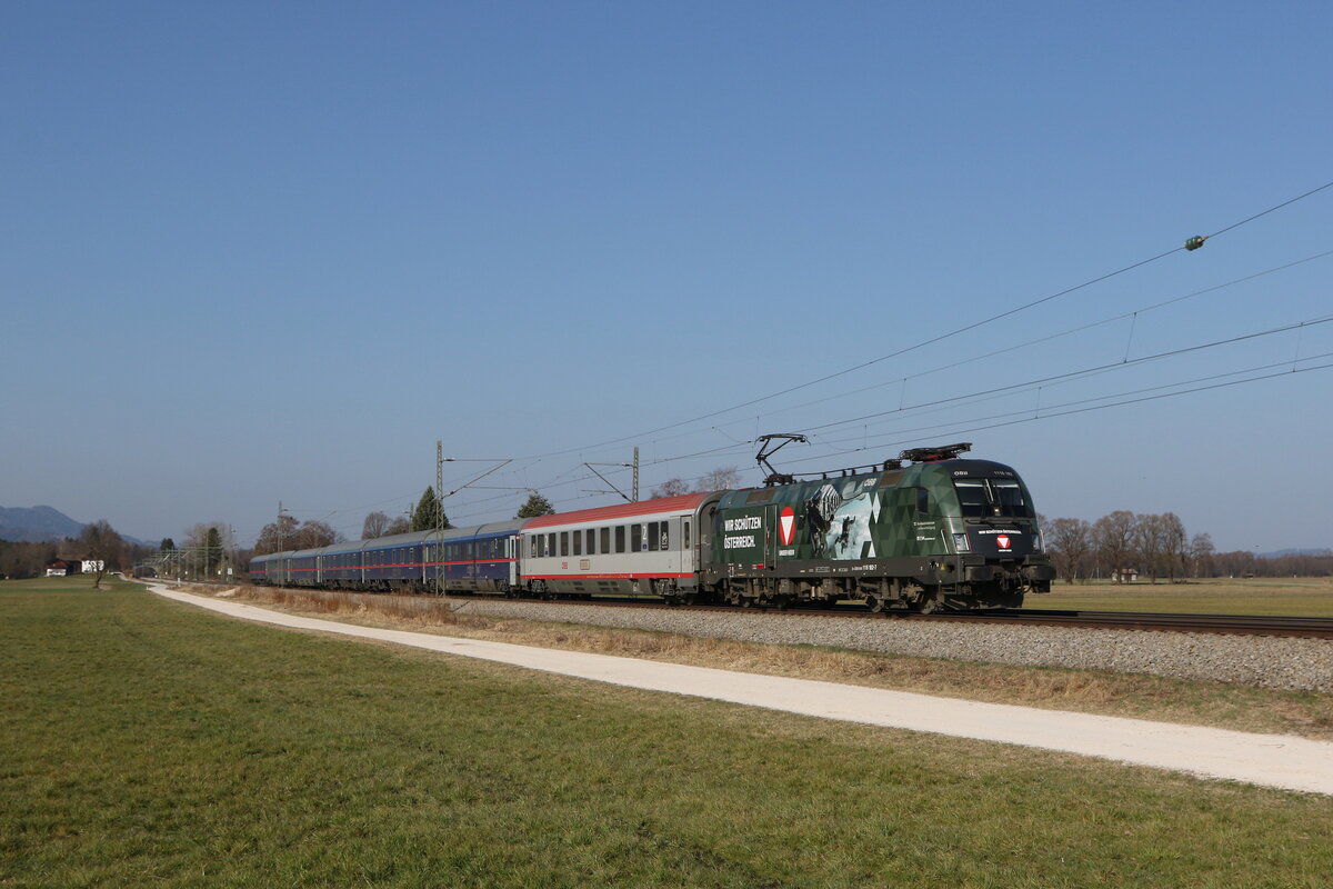 1116 182  Bundesheer  mit dem  leicht  verspäteten NJ 469 am 28. März 2022 bei Übersee am Chiemsee.