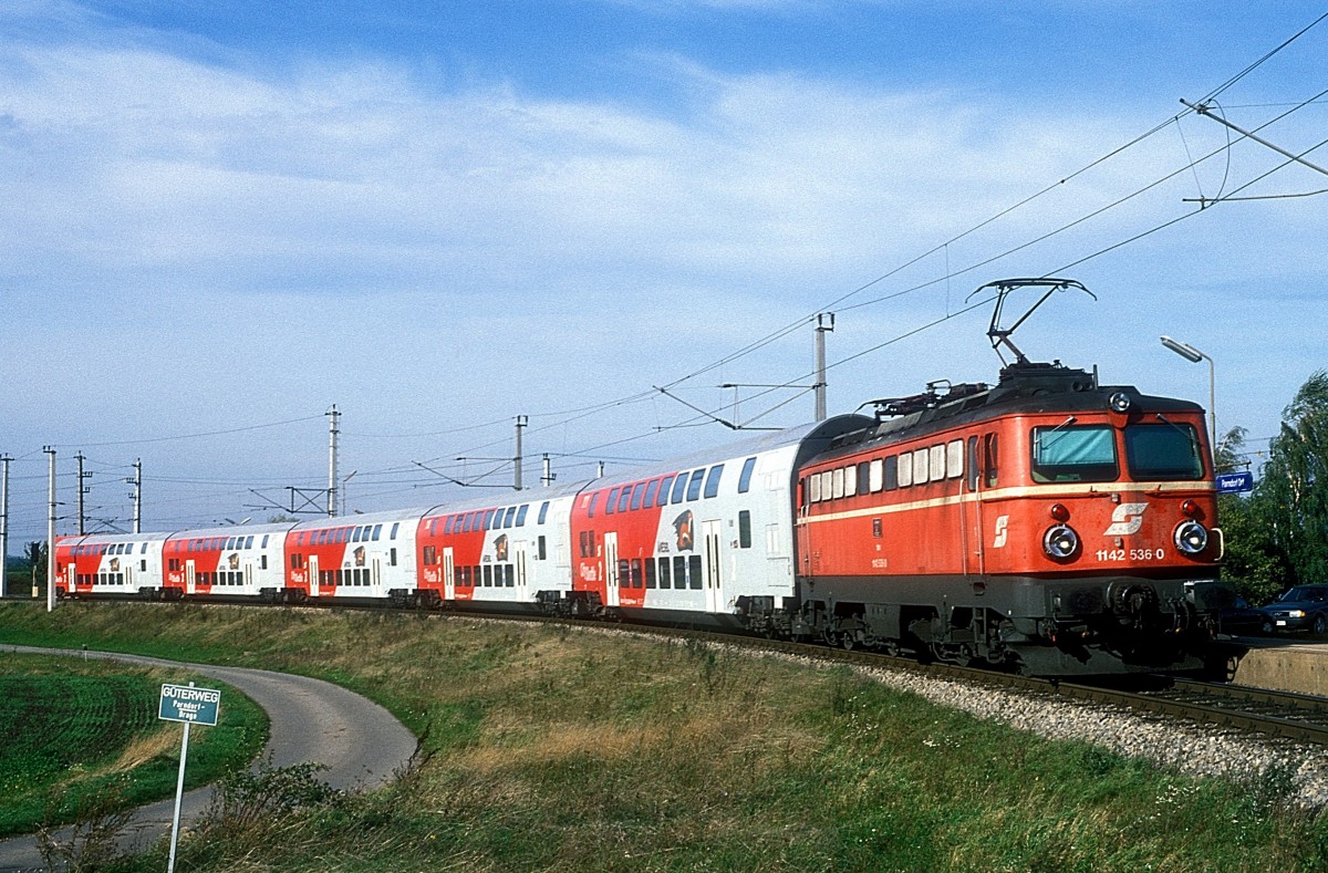   1142 536  Parndorf  10.10.01 