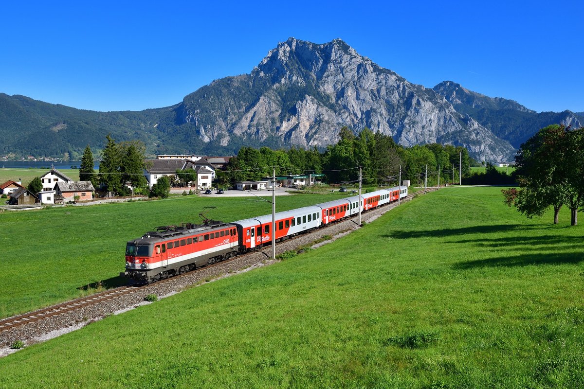 1142 707 mit REX 4413 am 21.09.2019 bei Altmünster.