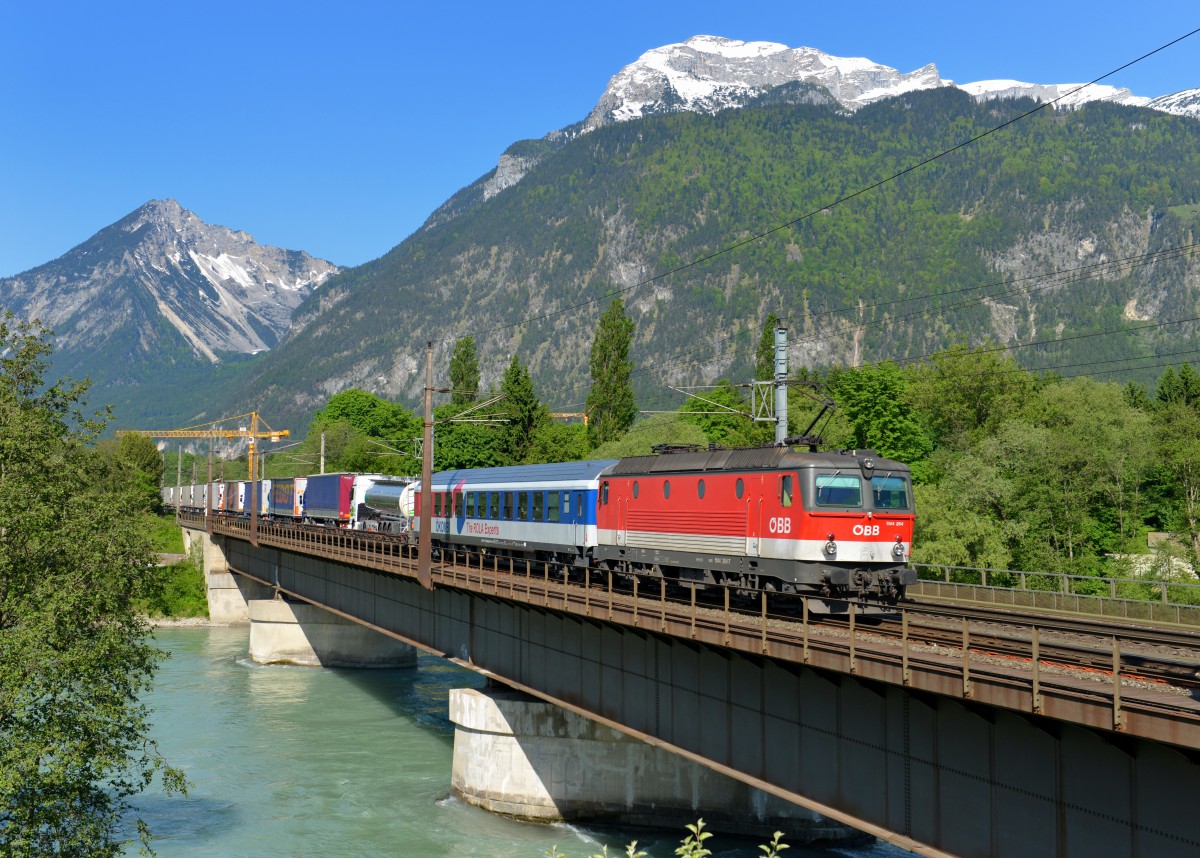 1144 264 mit einer Rola am 19.05.2012 bei Brixlegg. 