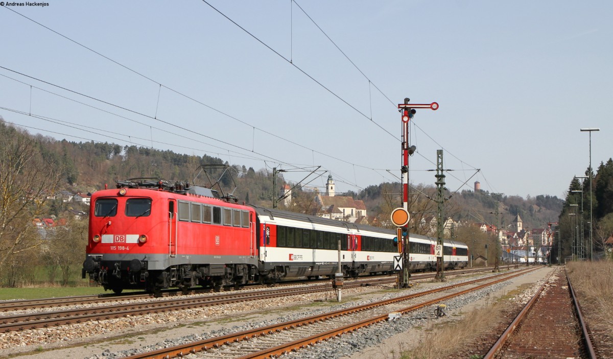 115 198-4 mit dem IC 185 (Stuttgart Hbf-Zürich HB) bei Horb 30.3.14