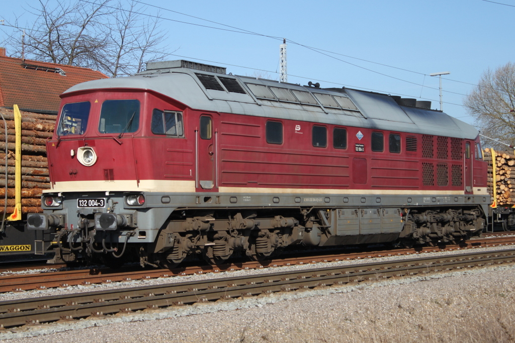 132 004-3 stand am Vormittag abgestellt in Rostock-Bramow.08.04.2018