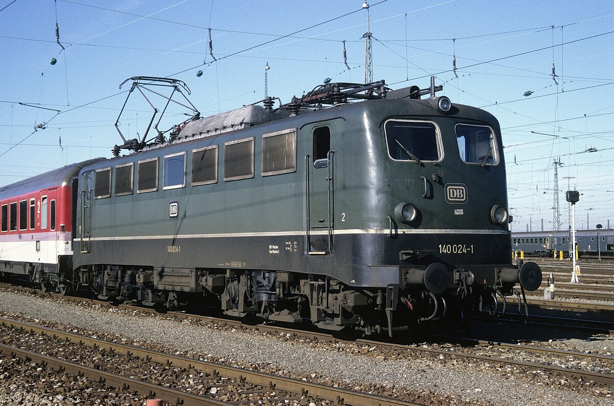 140 024  München  10.11.89  