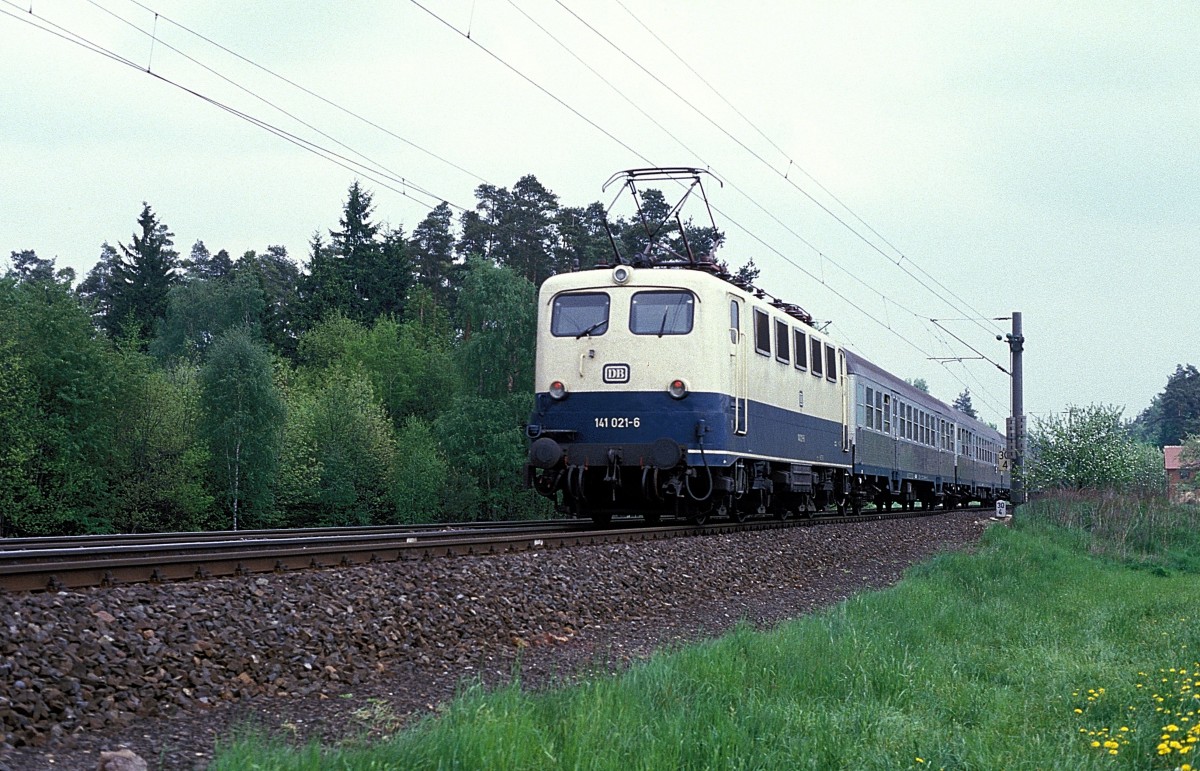 141 021  bei Petersaurach  18.05.85