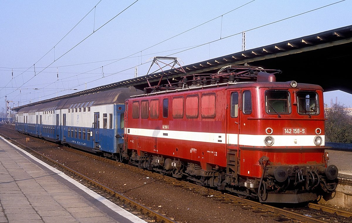 142 158  Henningsdorf  01.11.93