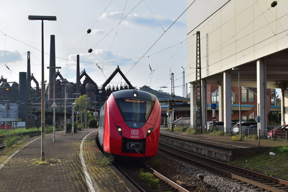 1440 015 fährt als RB71 nach Homburg in Völklingen aus.

Völklingen 30.09.2023