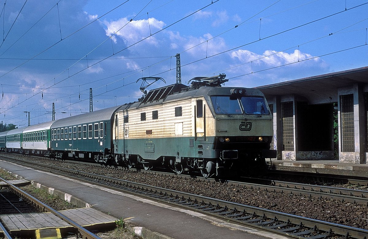 150 007  Uvaly  22.05.98