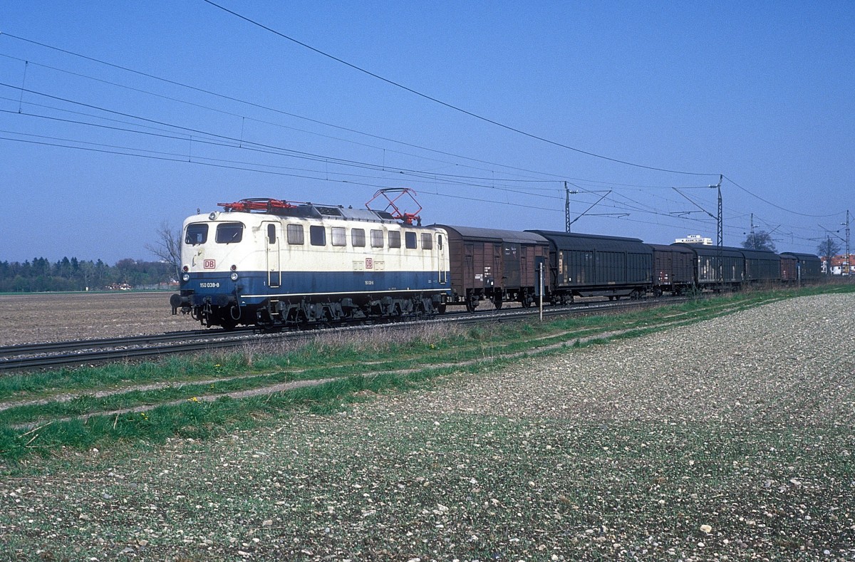   150 038  bei Augsburg - Hochzoll  23.04.94