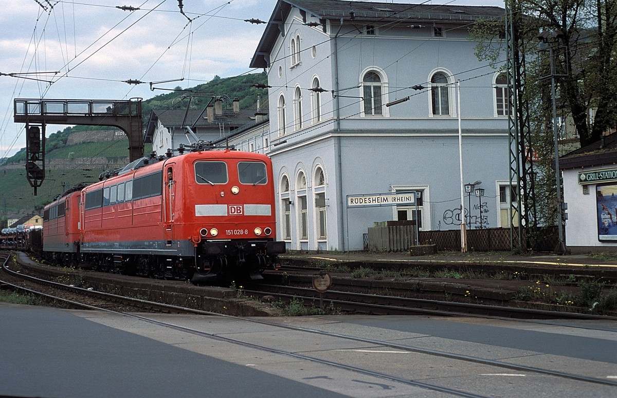  151 028 + 151 ....  Rüdesheim  21.04.00