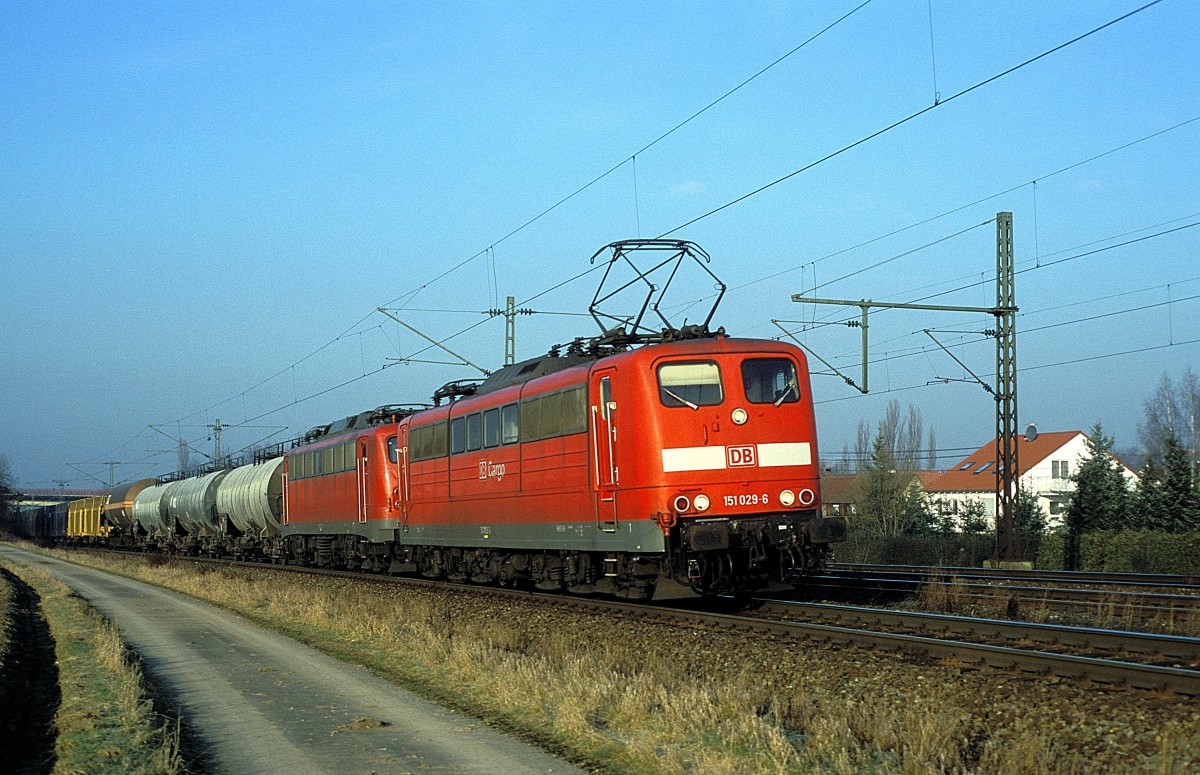    151 029 + 139 562  Tamm  17.01.01