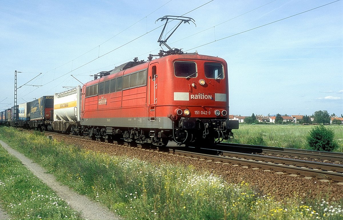 151 042  Wiesental  25.05.05