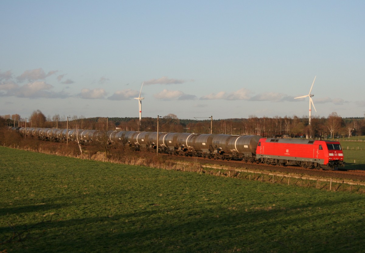 152 116 mit GC 61238 (Hamburg Hohe Schaar–Salzbergen) am 13.04.2015 zwischen Maschen Rbf und Jesteburg