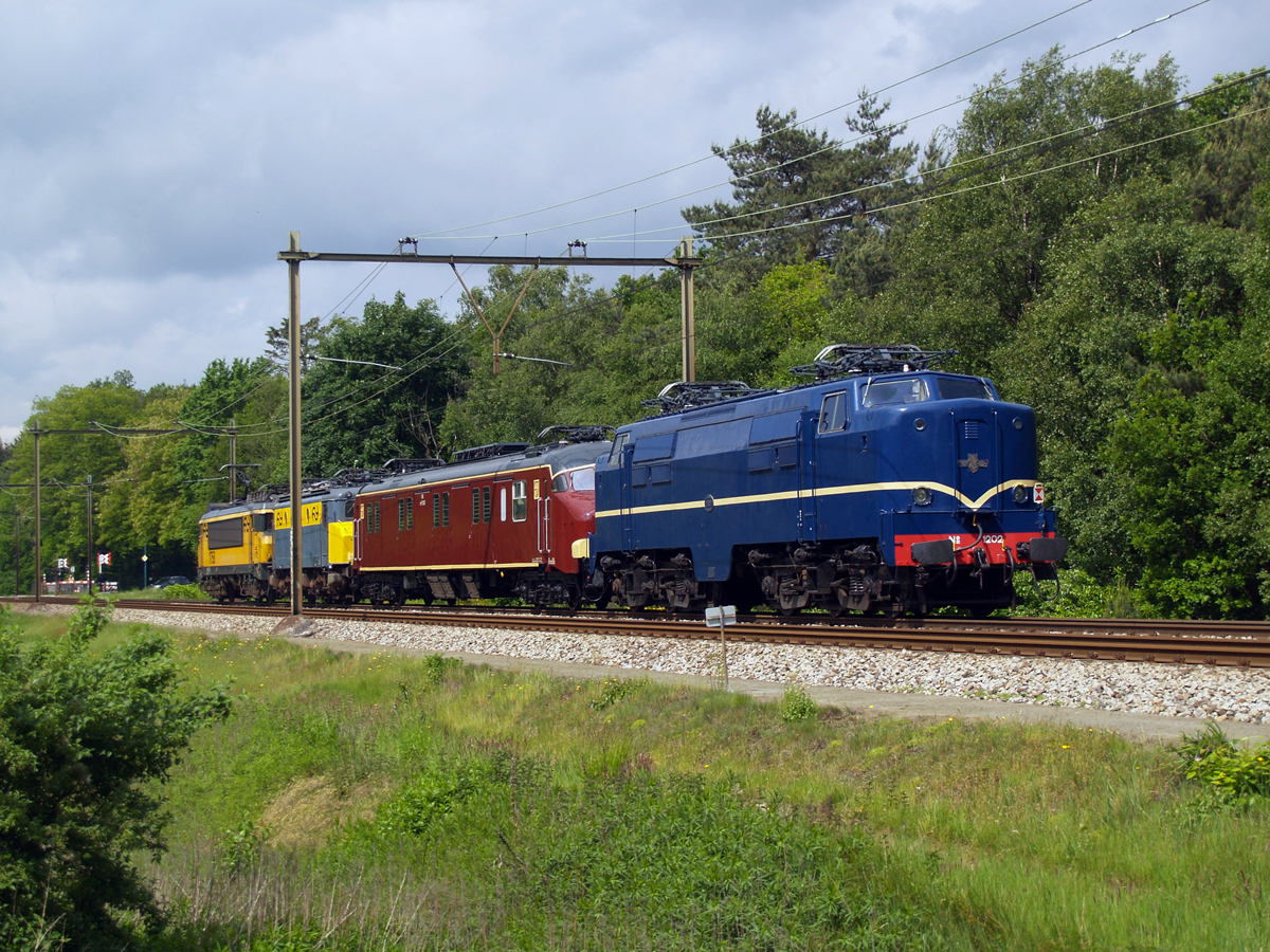 1758+1136+3031+1202, Driebergen, 18-5-2009