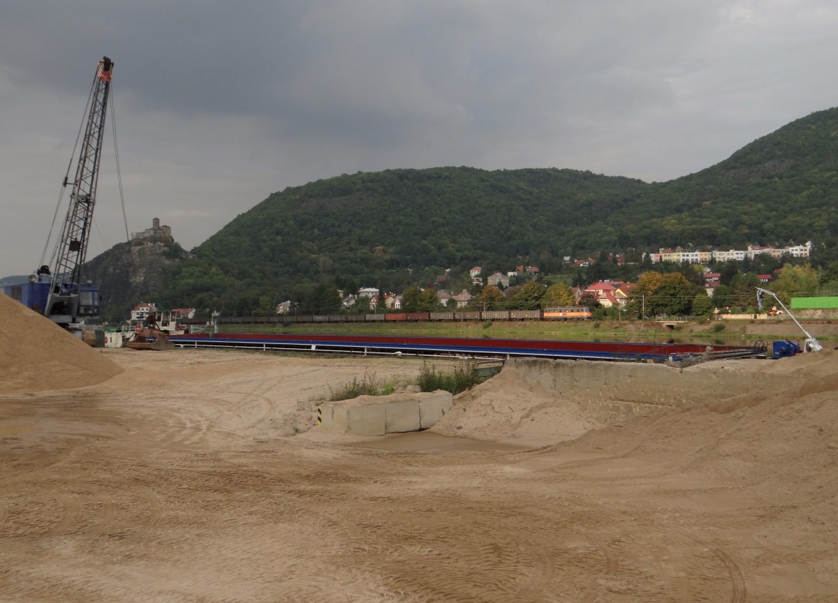 181 040-7 AWT zu sehen am 02.10.14 in Ústí nad Labem-Střekov