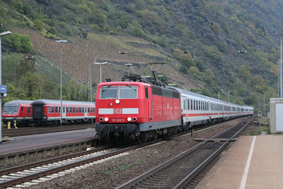 181 223-9 Einfahrt Cochem(Mosel)