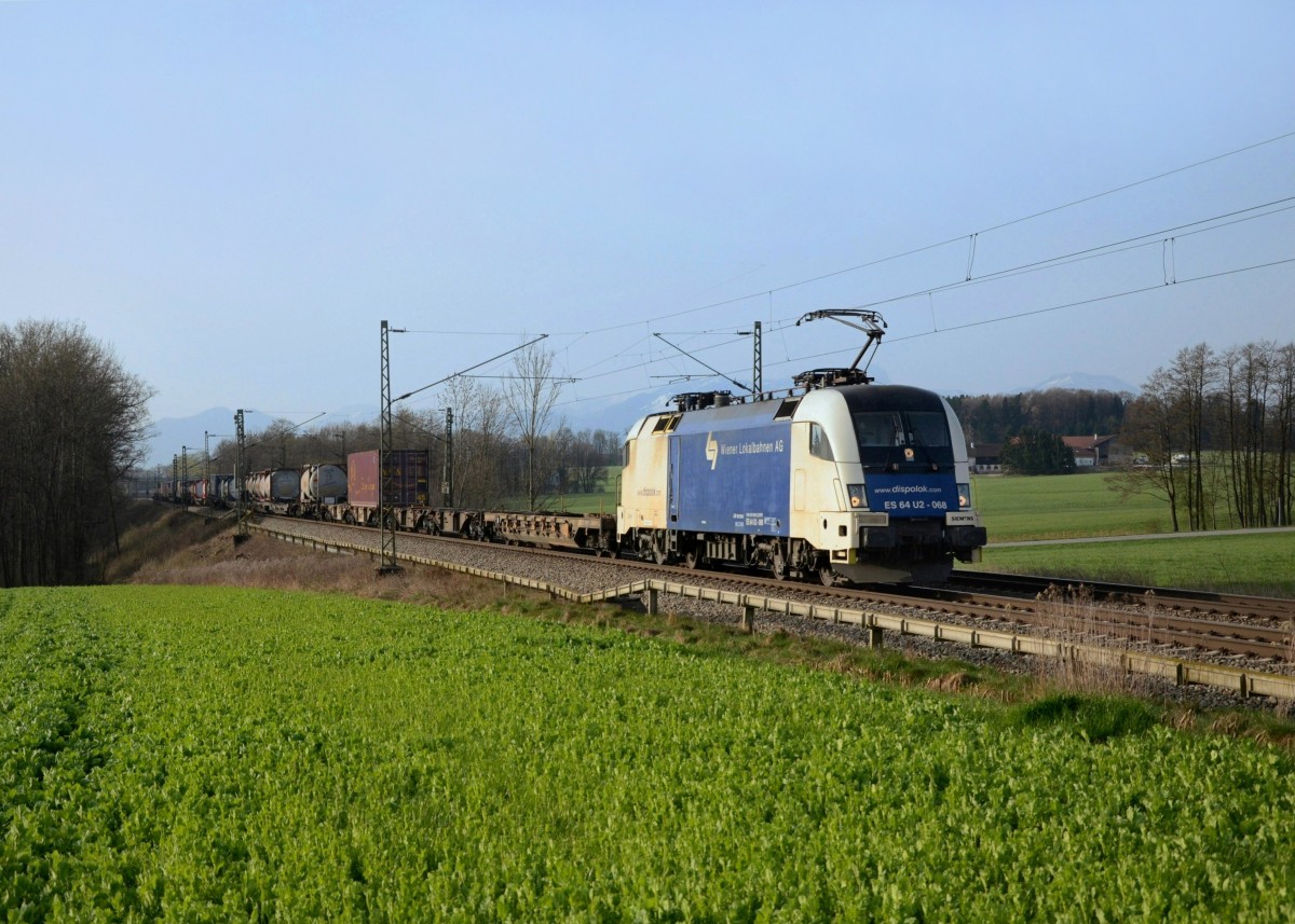 182 568 mit einem umgeleiteten KLV am 01.04.2014 bei Hilperting.