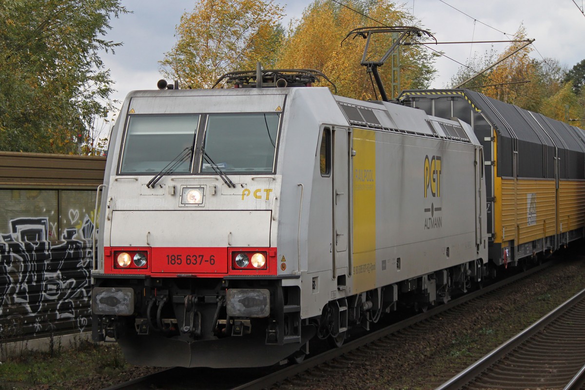 185 637 fuhr am 9.11.13 mit einem Autozug durch Dedensen-Gümmer.