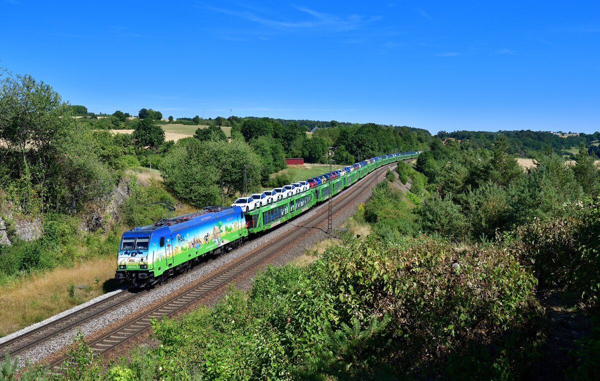 185 642 mit einem Autozug am 03.08.2022 bei Laaber.